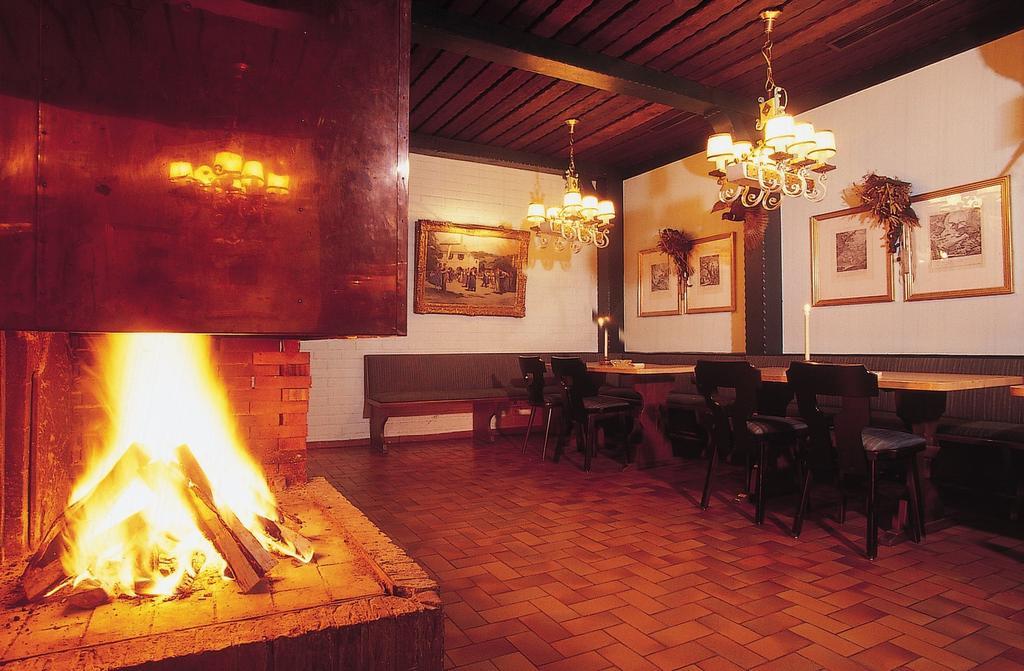 Hotel Hubertushof Lichtenau  Restaurant photo